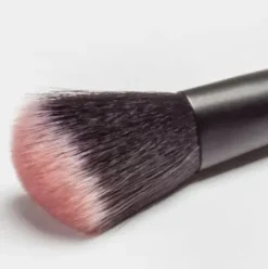 Barbara Hofmann Pastell Rougepinsel