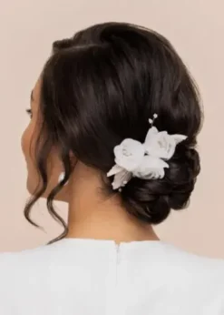 Trisa Celebride Haarkamm in zartem gold mit Stoffblumen und Perlenblättern